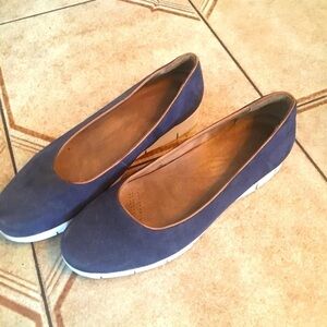 CLARKS suede slip ons
